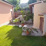 Acquamarina Con Meraviglioso Giardino