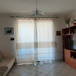 Acquamarina Con Meraviglioso Giardino *