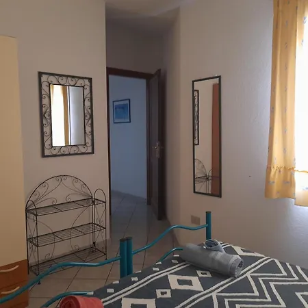 Acquamarina Con Meraviglioso Giardino Casa de Férias *